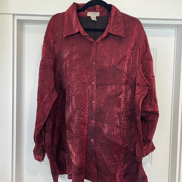 Notations Women Size 1X Burgundy Red Shimmer Holiday Long Sleeve Button Up Shirt - Picture 2 of 7